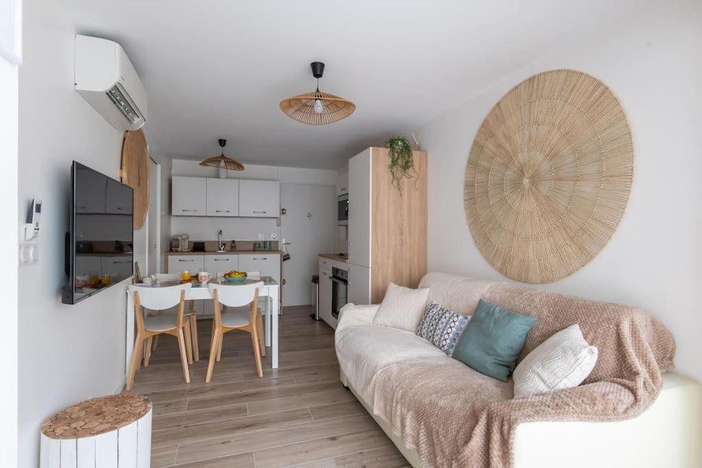 La Perle Du Port * Terrasse * Clim * Mer A 5 Min * Chambre * Карнон-Плаж Екстер'єр фото